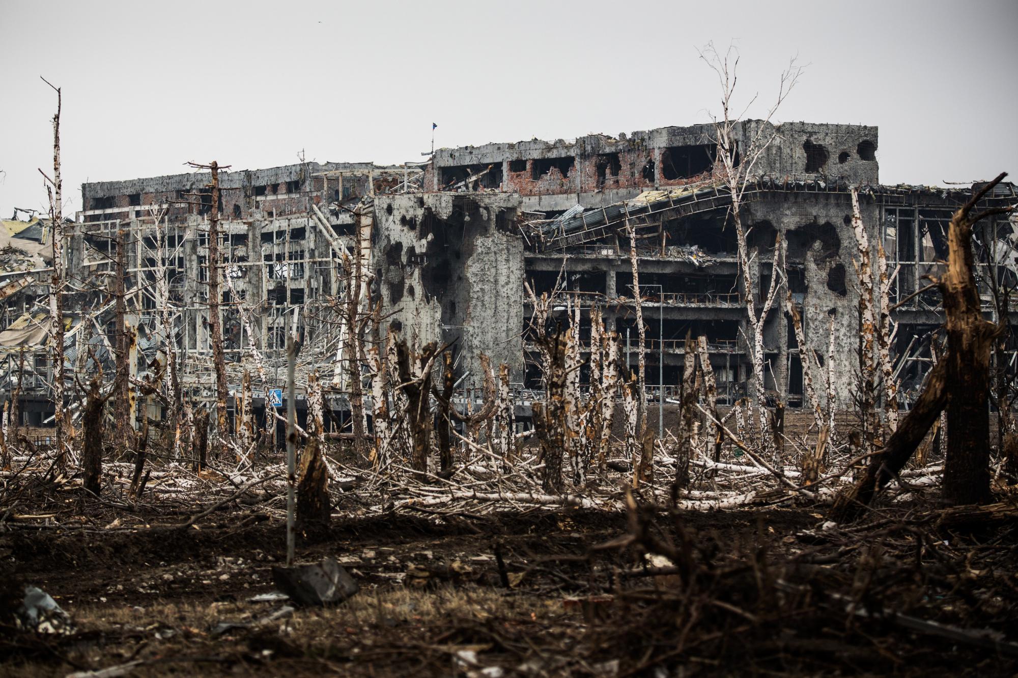&quot;Кіборги вистояли, не вистояв бетон&quot;. Україна вшановує пам’ять захисників Донецького аеропорту