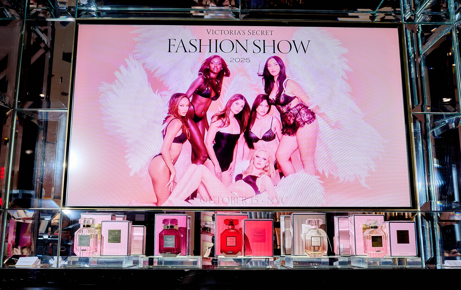 Усе про шоу Victoria's Secret 2025: коли дивитися та які моделі вийдуть на подіум