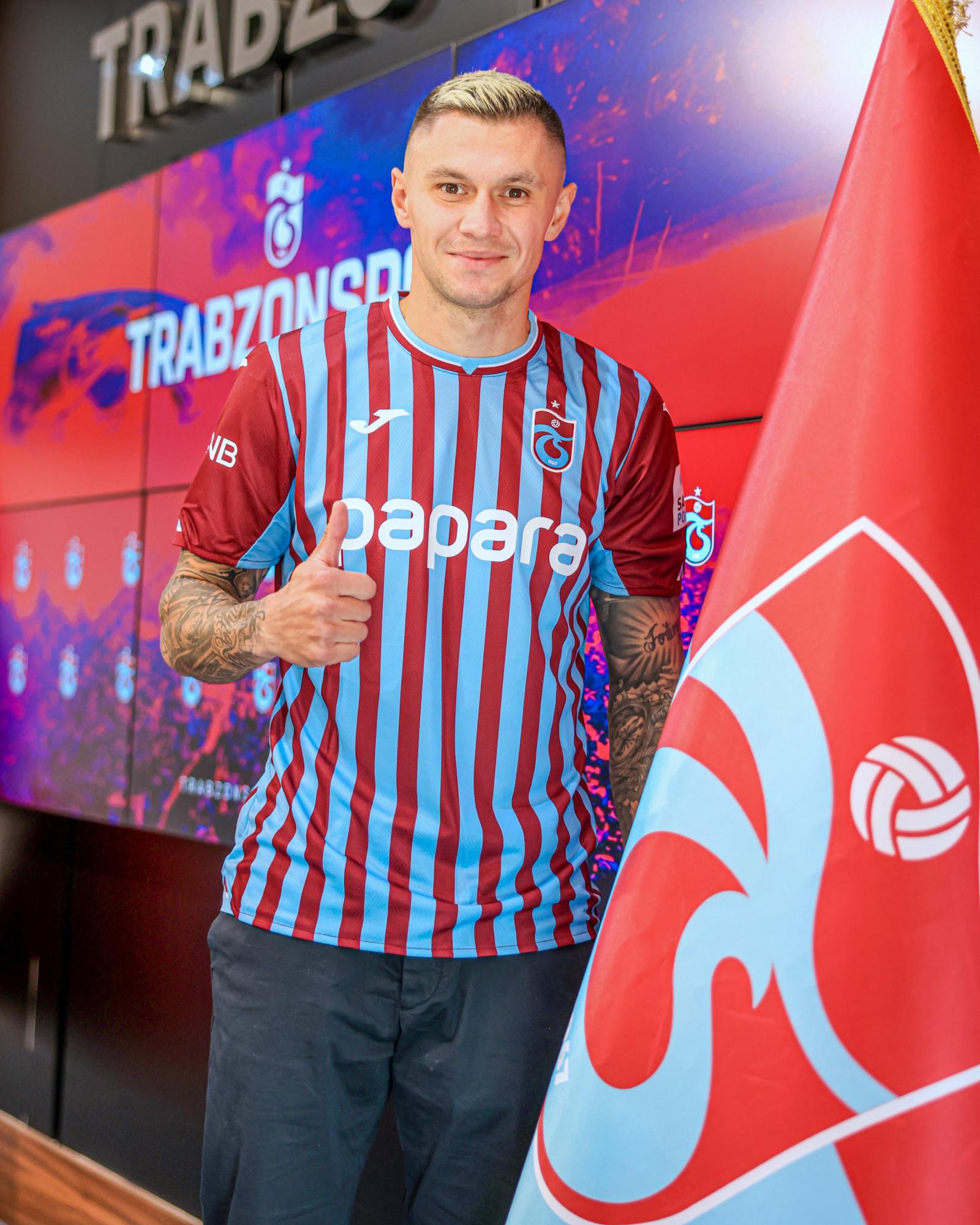 Зубков официально перешел в турецкий клуб: будет играть с двумя другими украинцами