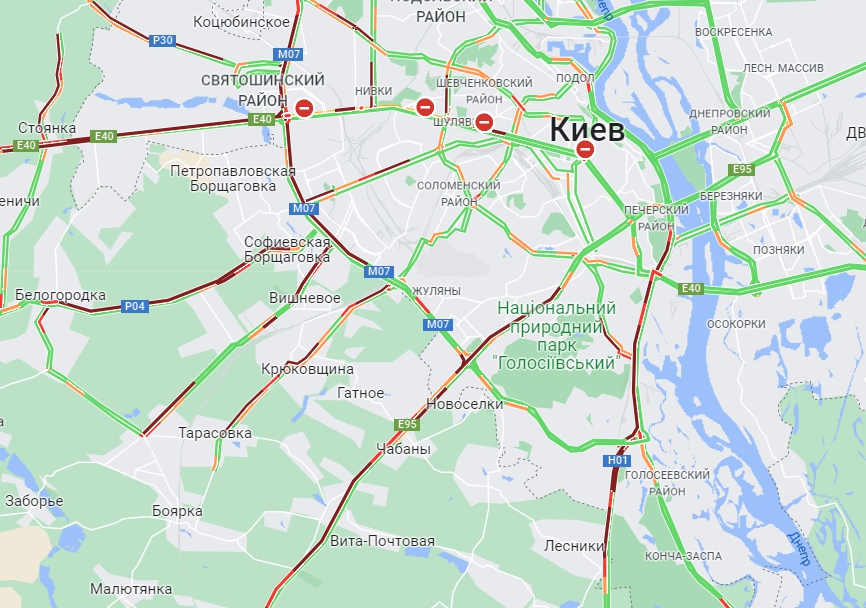 На выездах из Киева образовались большие пробки