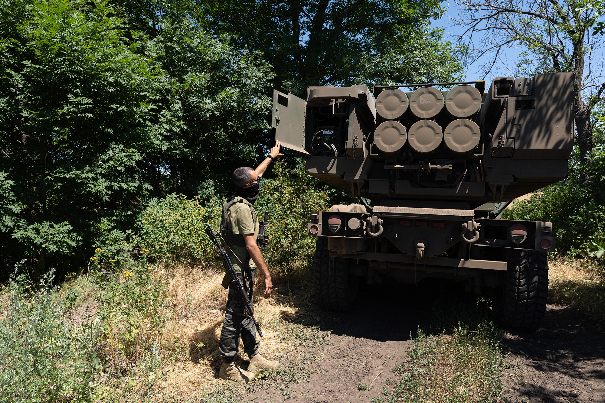 Почему Западу выгодно давать Украине оружие и когда заработает ленд-лиз