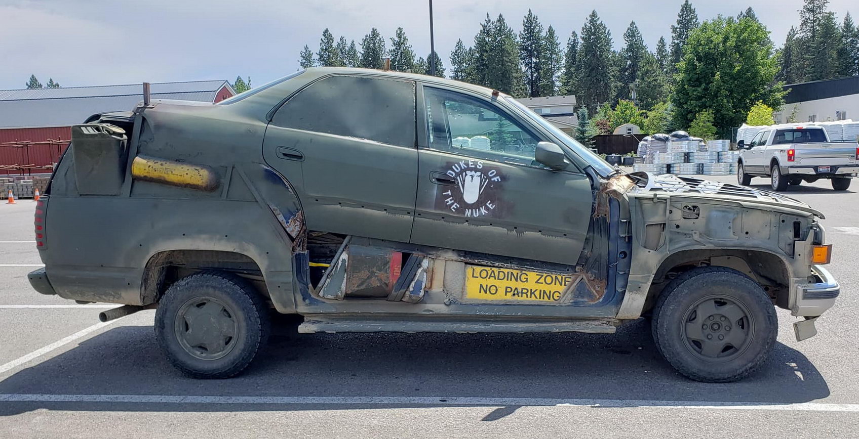 Безумный Макс родил двойню: удивительный симбиоз Honda Accord и Chevrolet Suburban