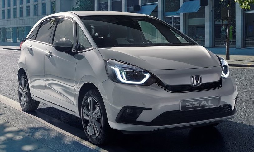 Эти автомобили тратят меньше всего топлива: список для водителей (фото)