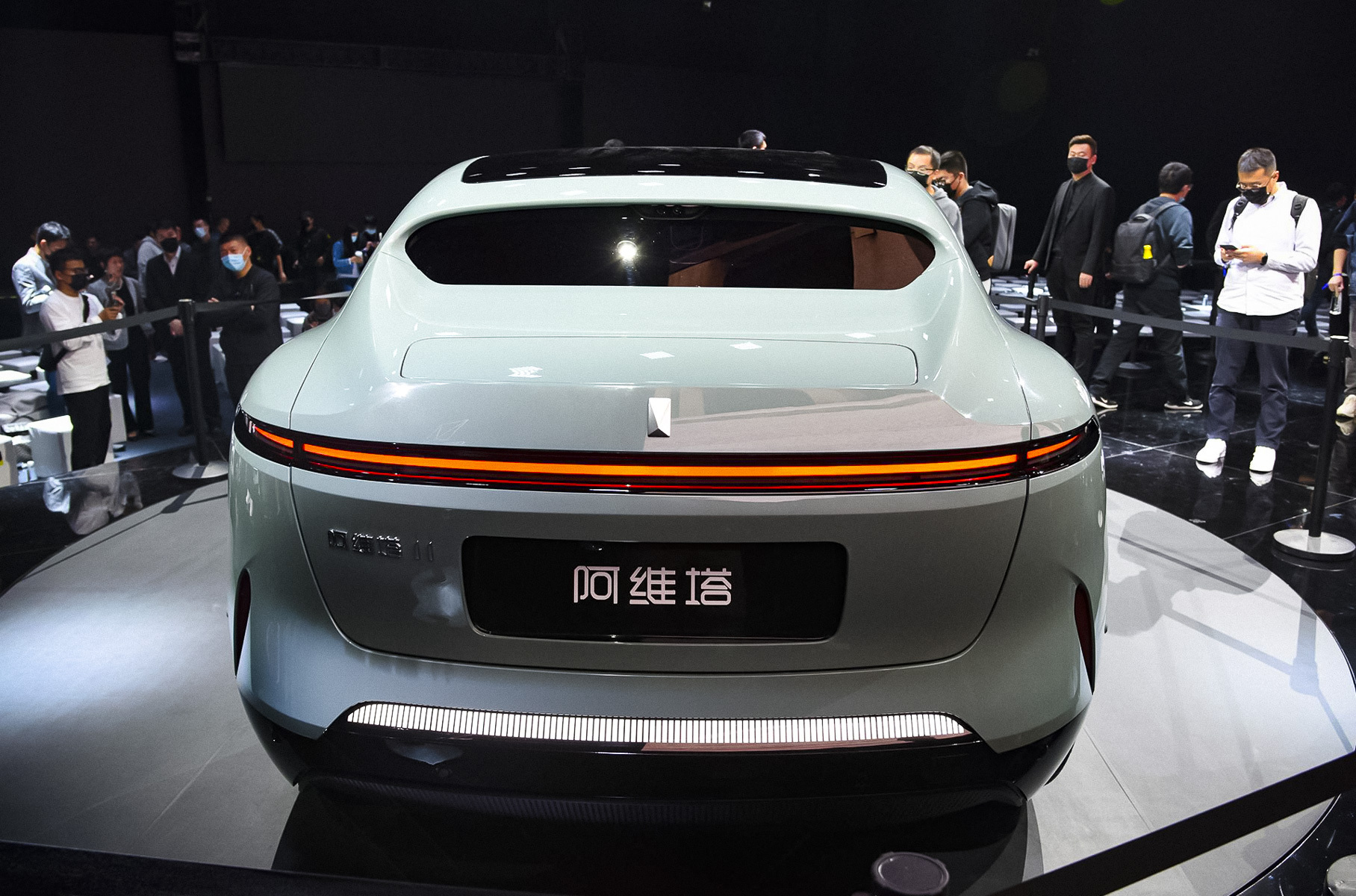 Huawei представил первый автомобиль собственного бренда Avatr