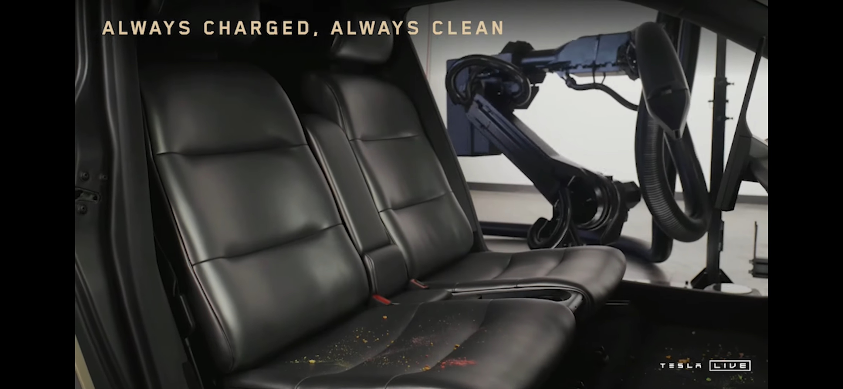 Илон Маск презентовал роботакси Tesla: как выглядит снаружи и внутри (видео)