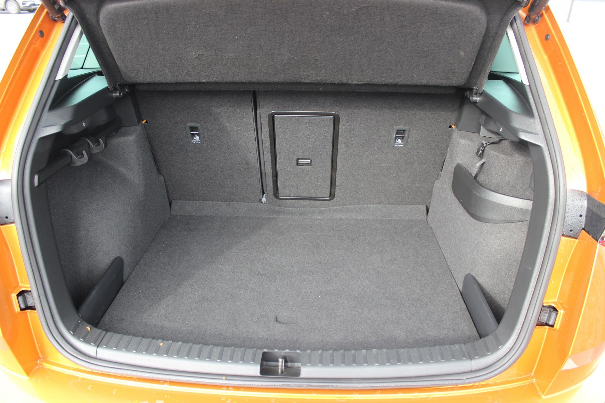 Экономим на грузовом такси: как перевезти тяжелые и громоздкие вещи в семейном авто