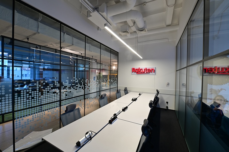 В центре Киева открылся офис Viber. Смотрите, как он выглядит (фото)