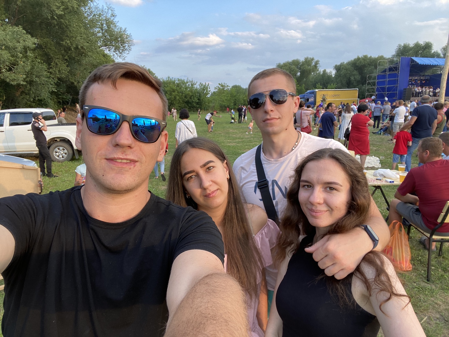 Брат і чоловік загинули на війні. Історія військової та волонтерки з родини медиків