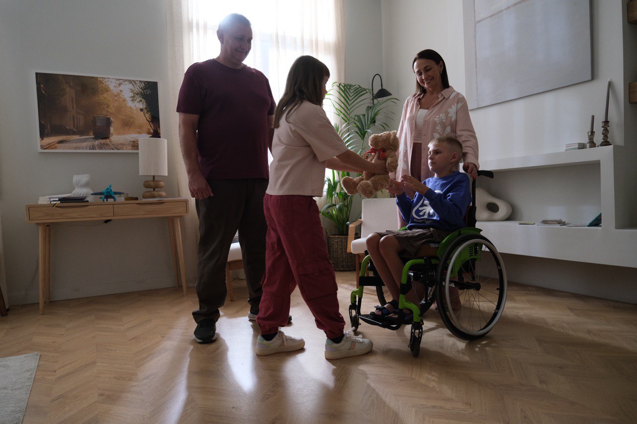 3 приємні моменти, 3 труднощі й 1 несподіванка при прийнятті дитини в родину. Відверті інтерв’ю із усиновлювачами