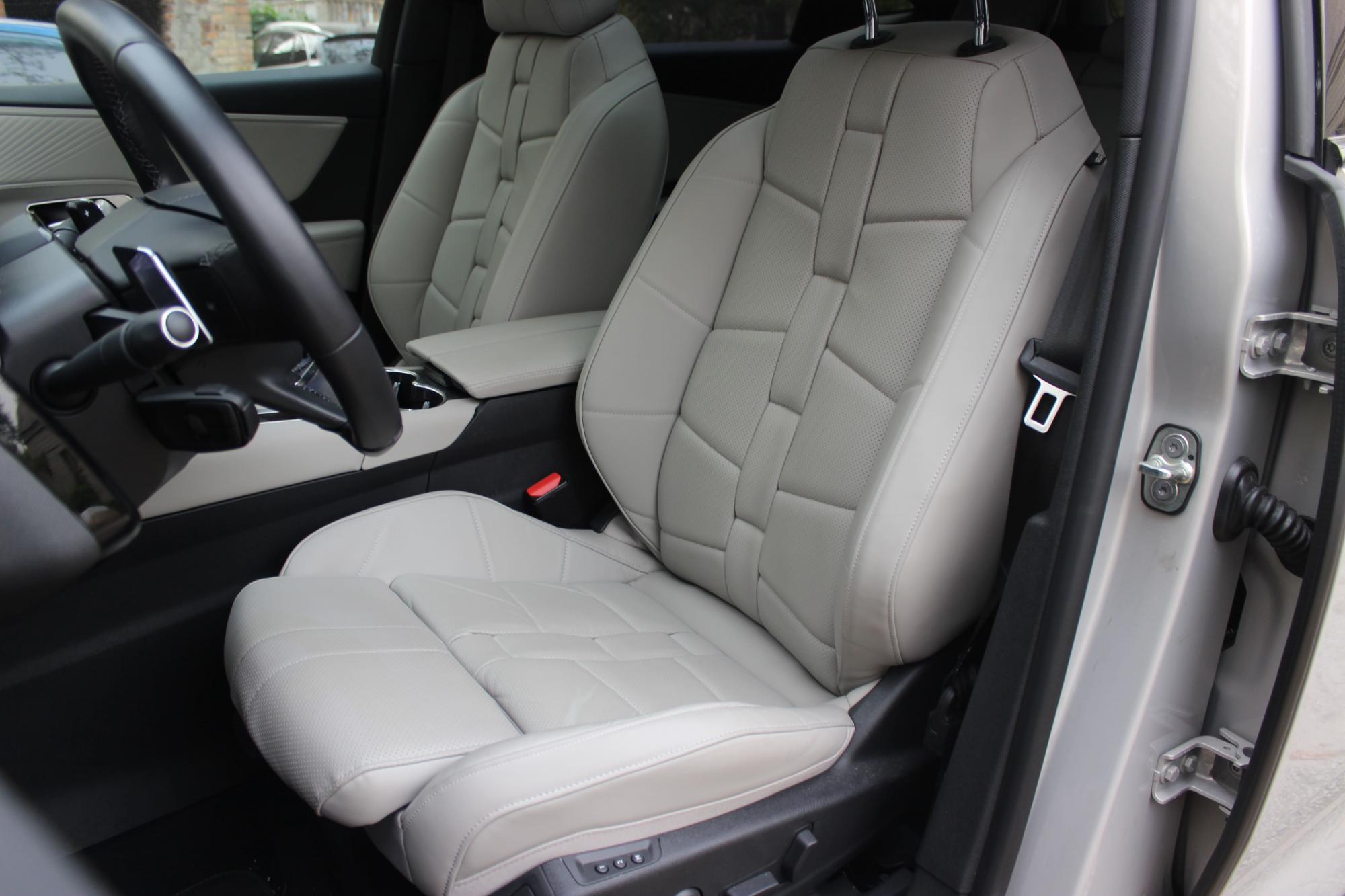 Тест-драйв DS7 E-Tense: переваги та недоліки кросовера