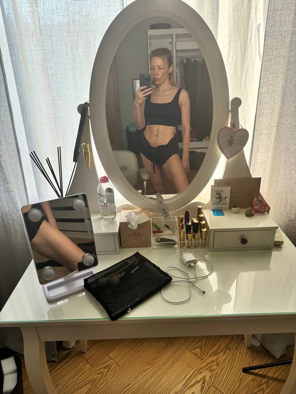 Тіна Кароль приголомшила фанатів своїм пресом. В чому секрет?