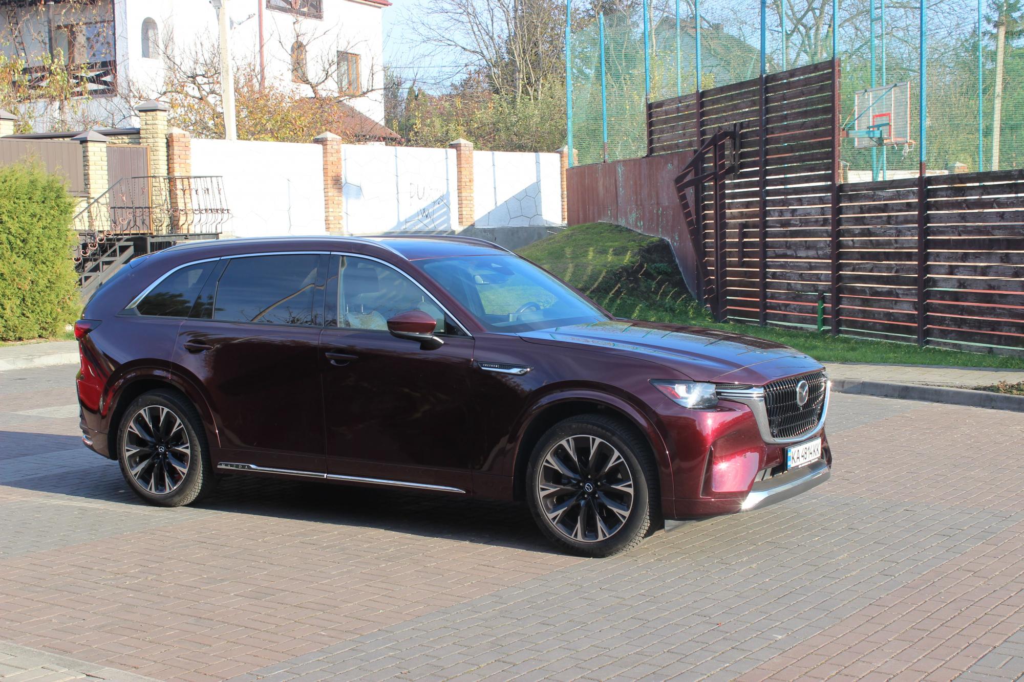 Тест-драйв Mazda CX-90: переваги та недоліки семимісного кросовера