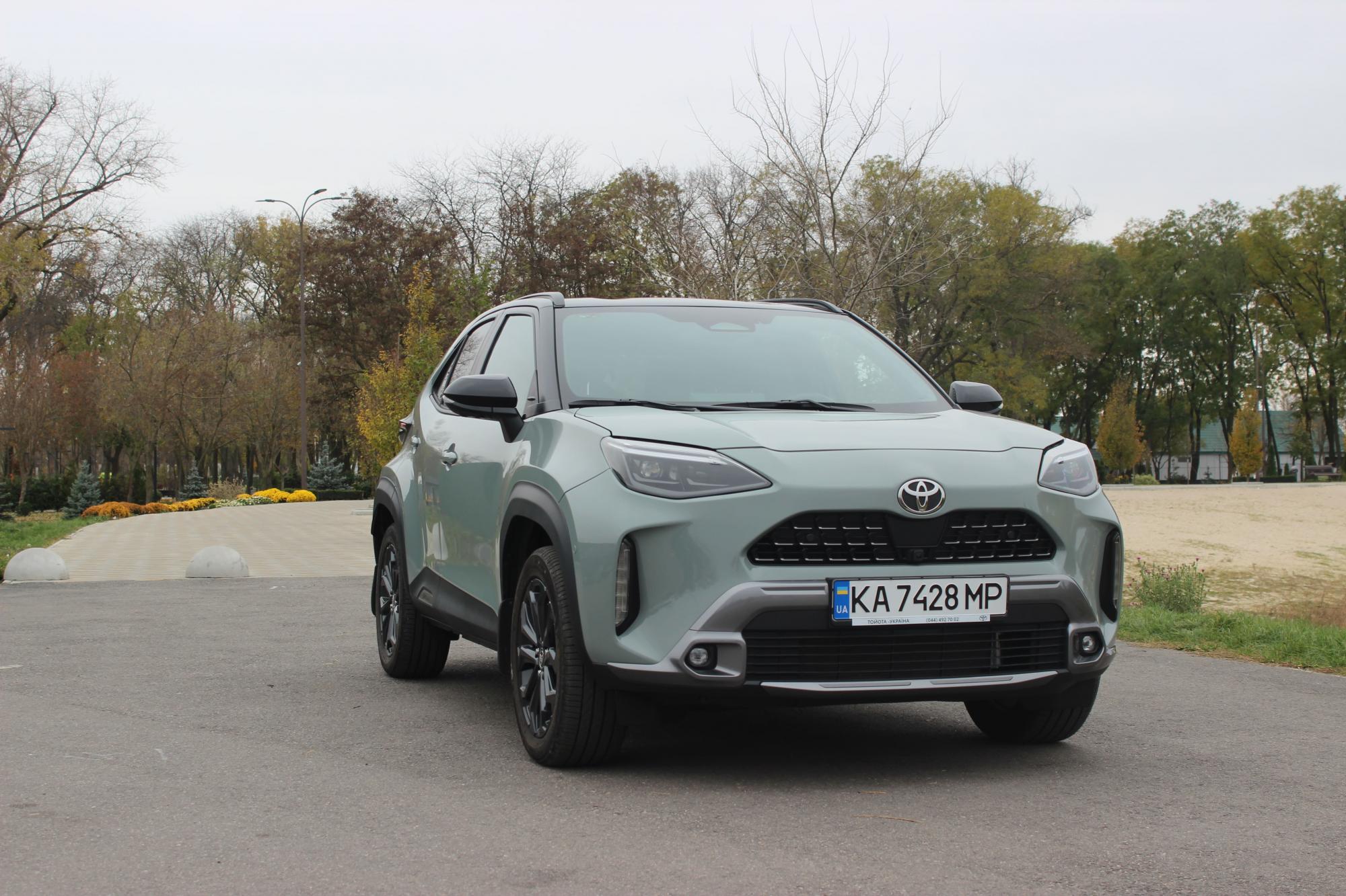 Тест-драйв Toyota Yaris Cross: преимущества и недостатки городского кроссовера