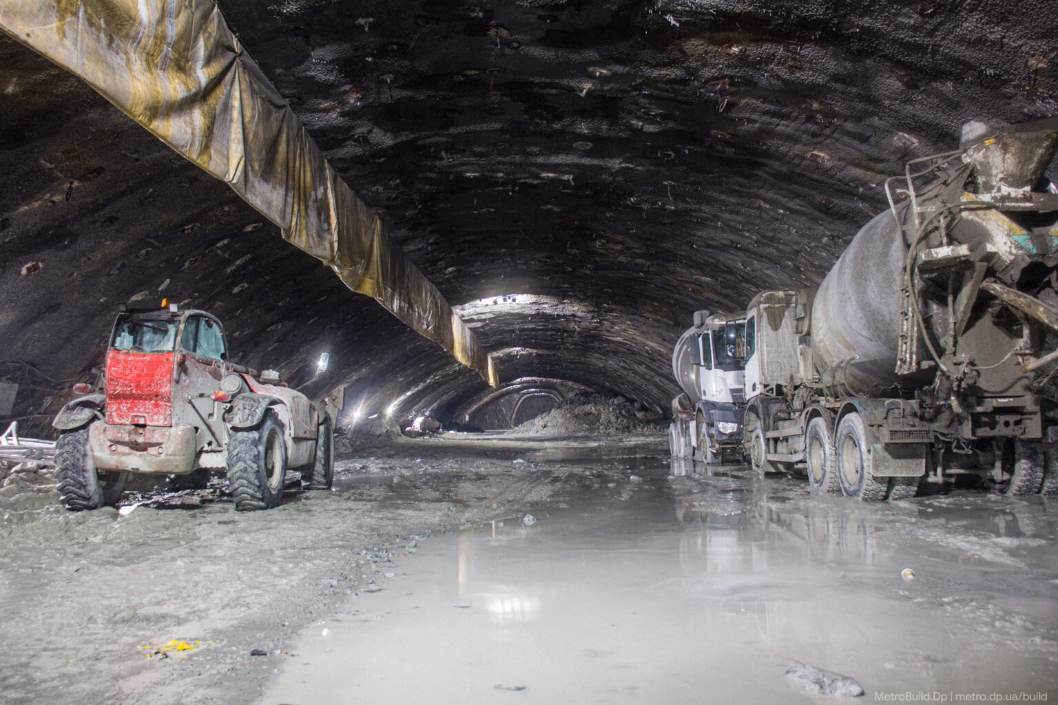 Дивіться, як виглядатимуть нові мегасучасні станції метро у Дніпрі (фото та відео)