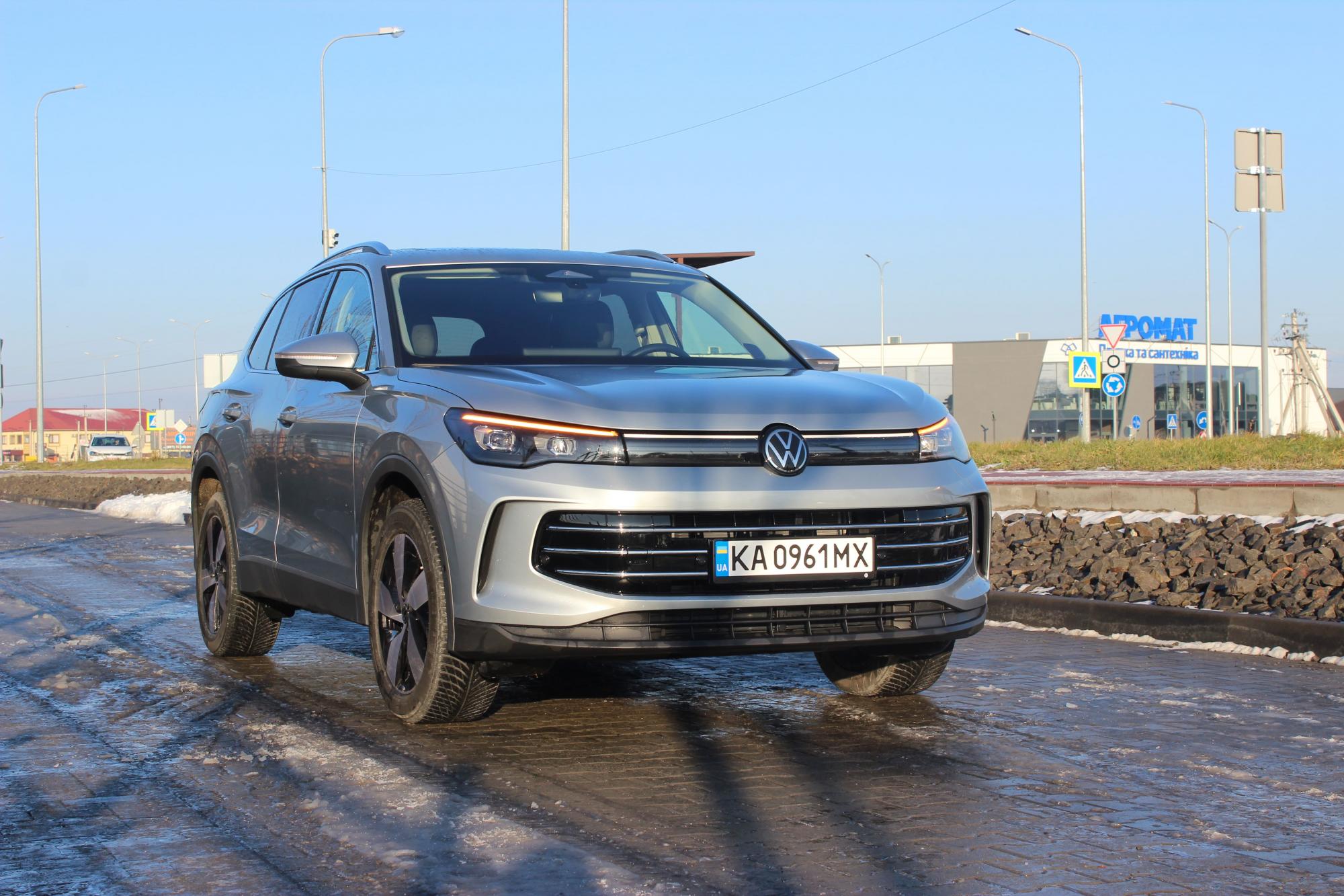 Тест-драйв Volkswagen Tiguan: шукаємо електричні риси в дизельному кросовері
