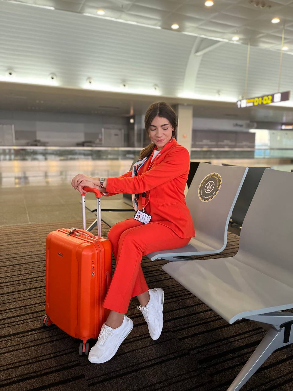 Бортпровідниця Олена Сандакова: Зараз в умовах війни ми всі чекаємо відряджень