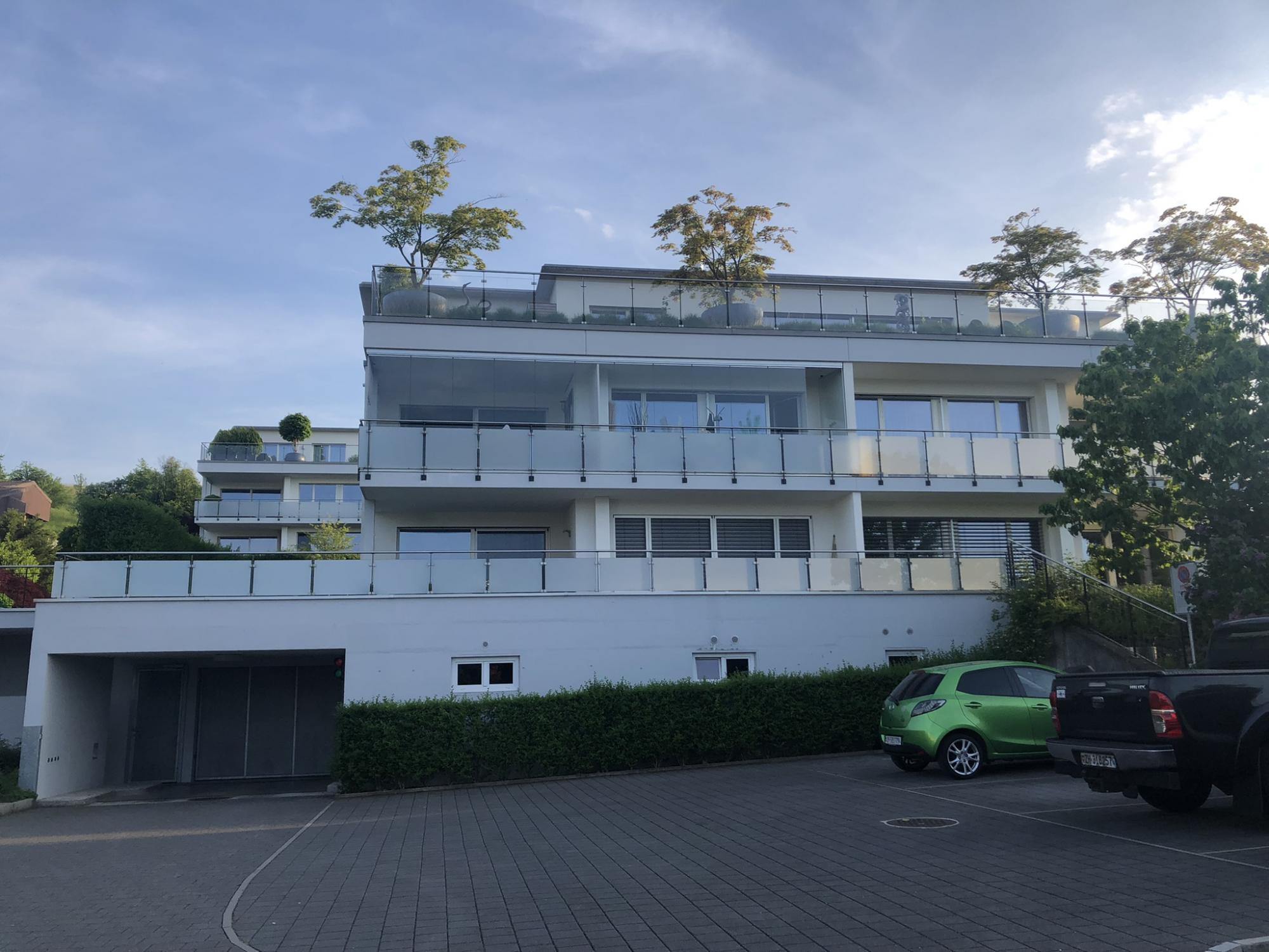 Завищені очікування. Як біженці шукають роботу в Європі та скільки можна заробити