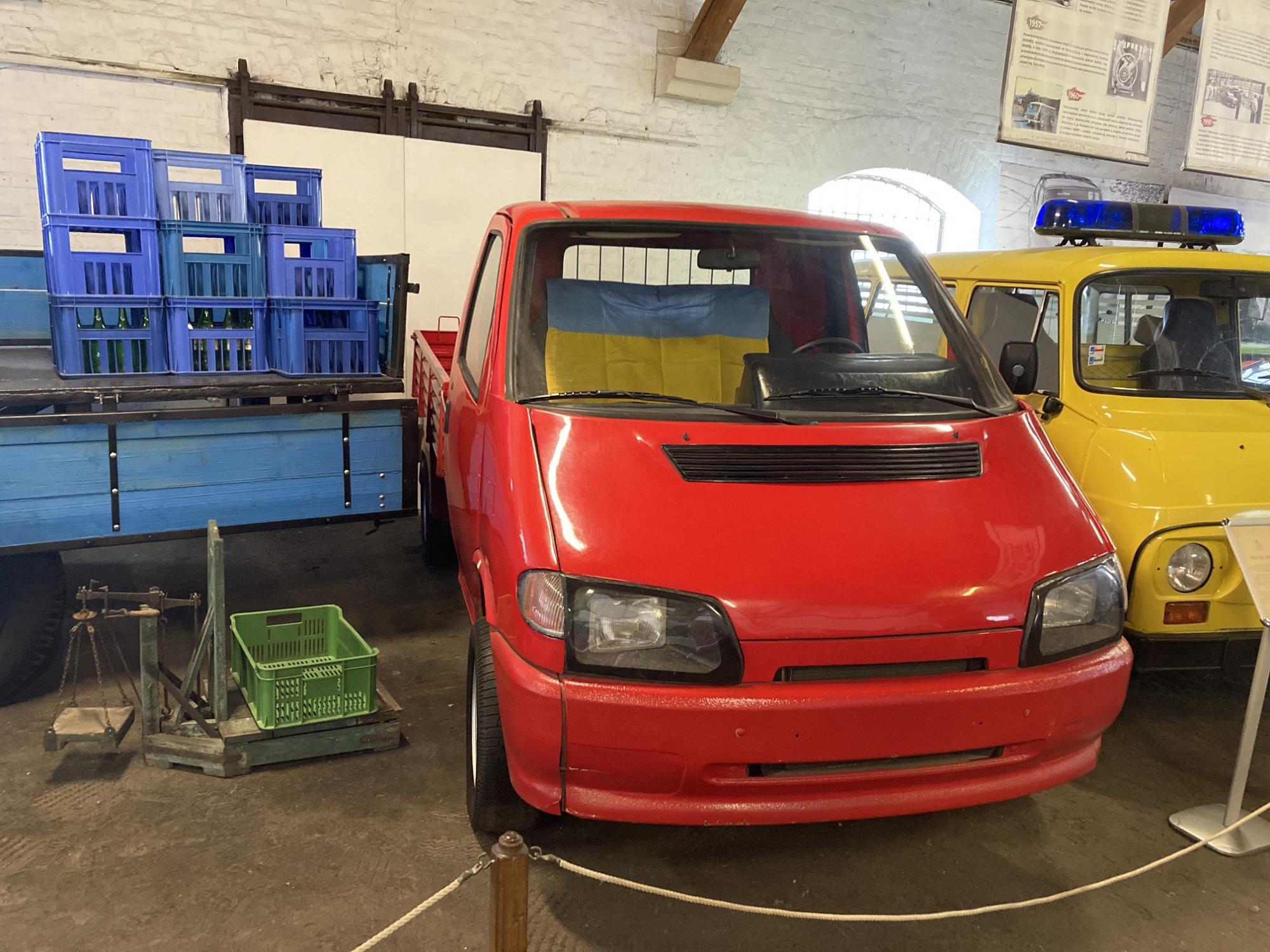 Від електромобіля до суперкара: ТОП-5 маловідомих вітчизняних концепт-карів