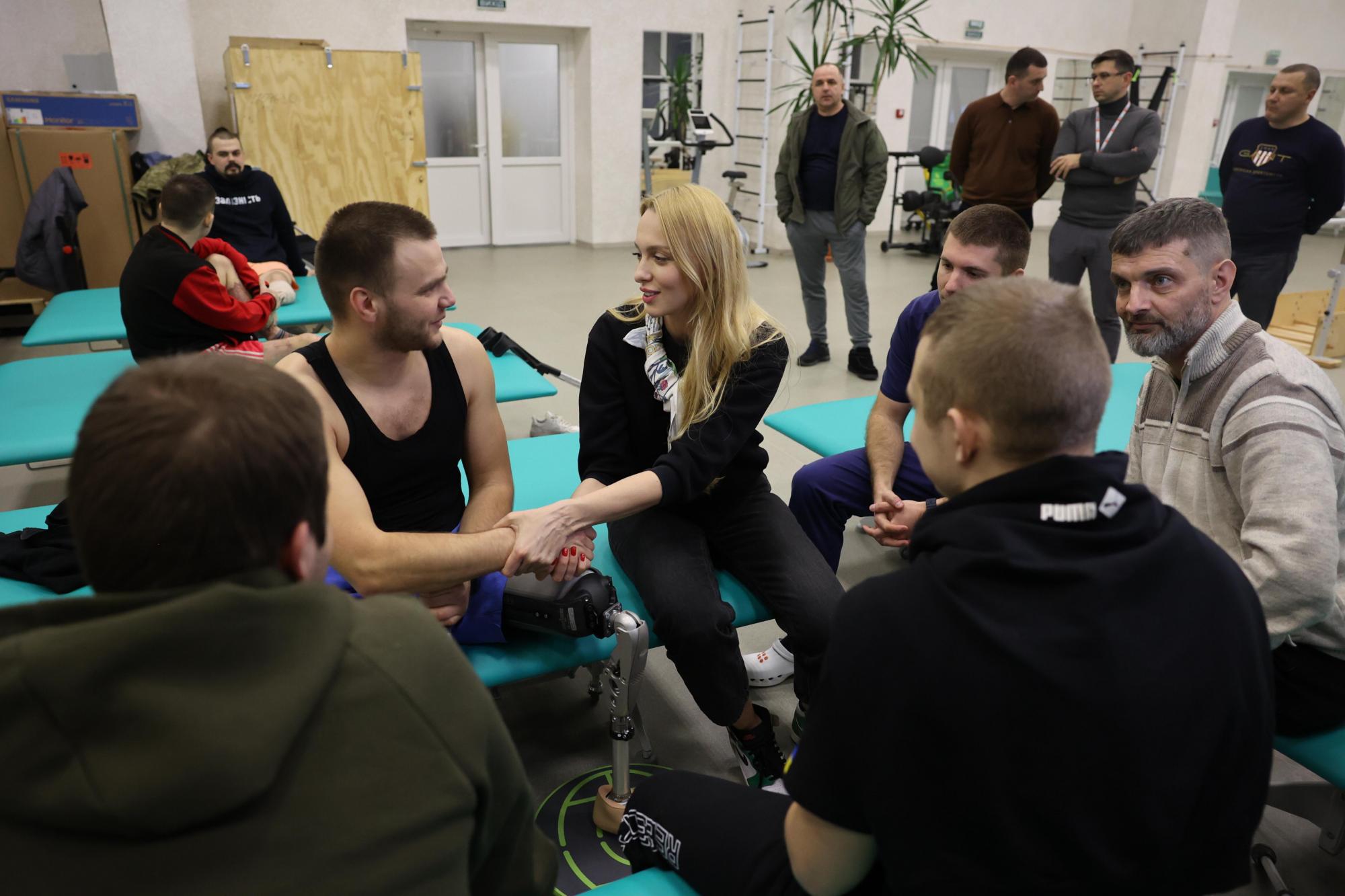 &quot;Це особливі емоції&quot;: Оля Полякова розчулила фото зі скаліченими воїнами