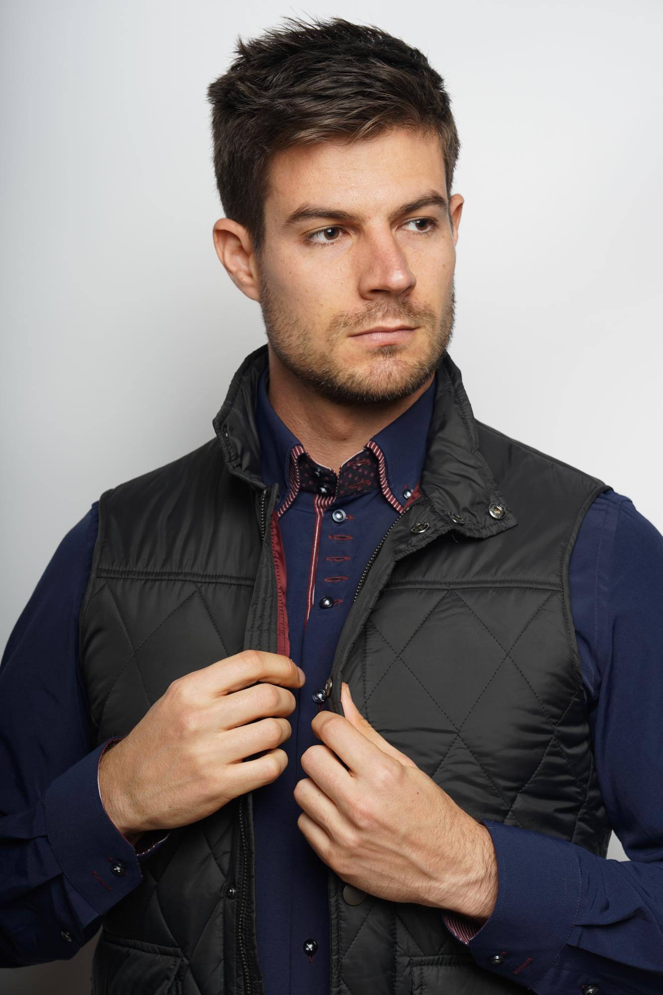 Як виглядати солідно восени: 7 трендових деталей чоловічого гардероба