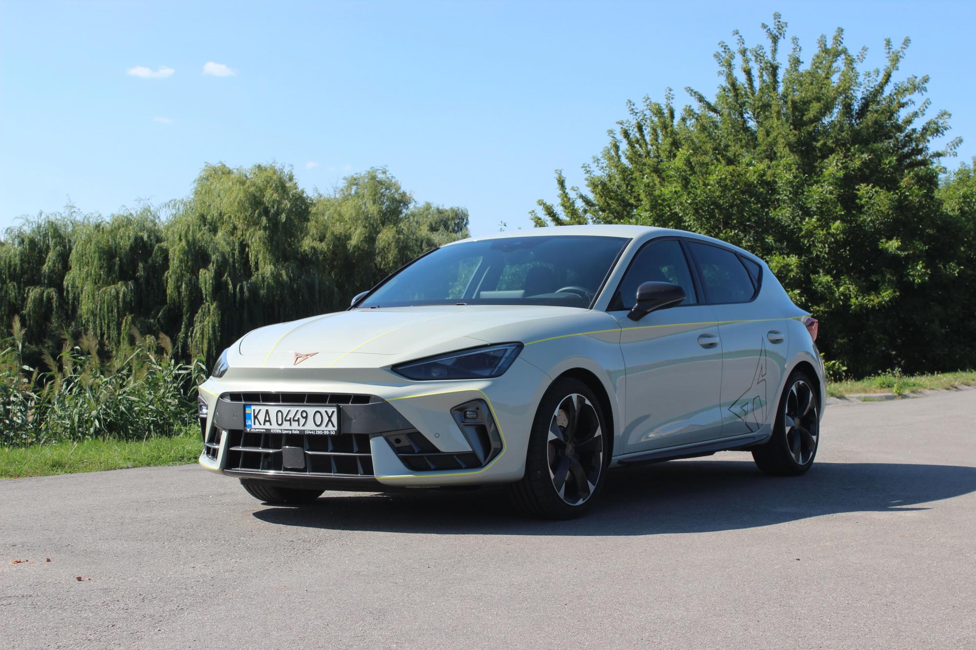 Тест-драйв Cupra Leon: преимущества, недостатки и конкуренты хот-хэтча