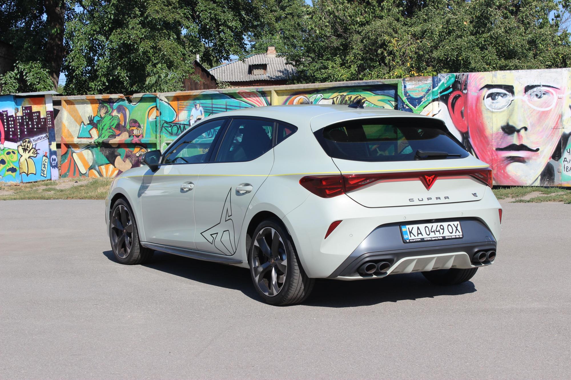 Тест-драйв Cupra Leon: преимущества, недостатки и конкуренты хот-хэтча