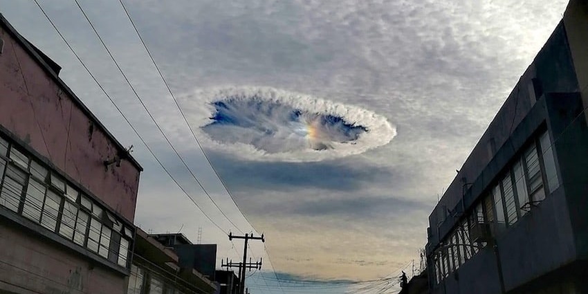 Огромные дыры в небе. Спутник NASA передал изображения таинственного явления на Земле