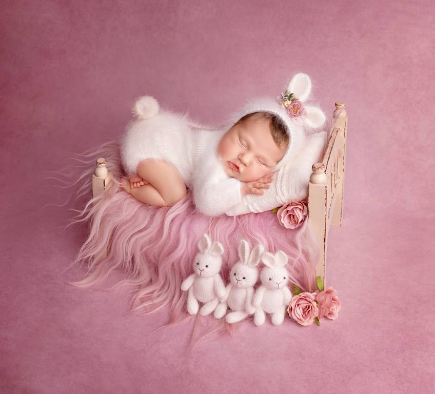 Украинская певица и звезда Playboy умилила фото новорожденной дочери Евлалии