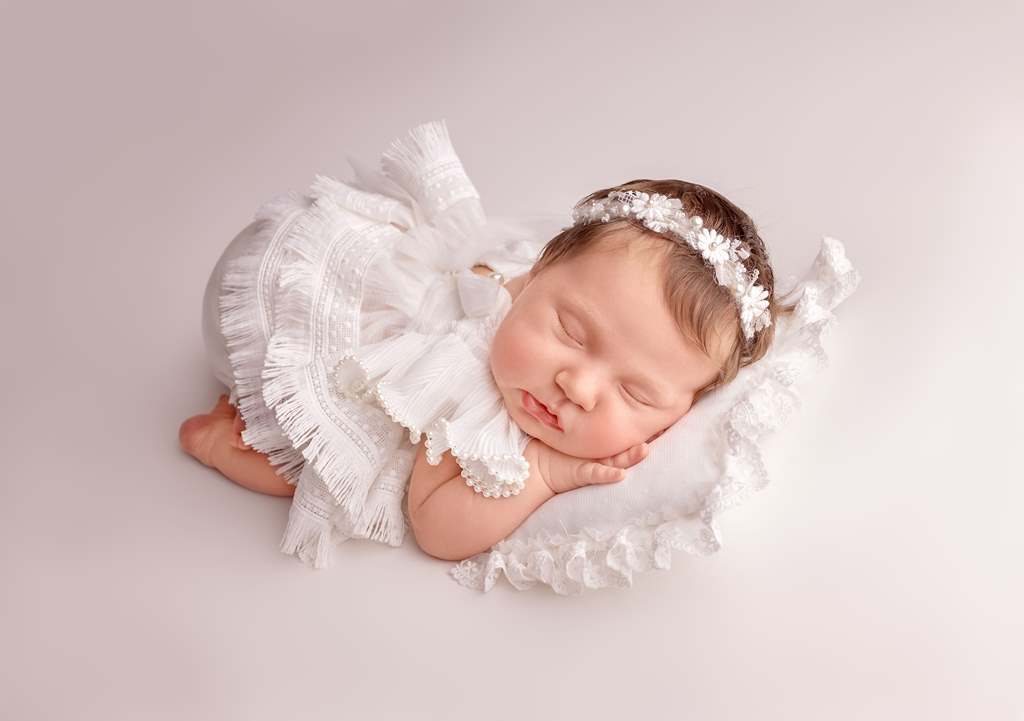 Украинская певица и звезда Playboy умилила фото новорожденной дочери Евлалии