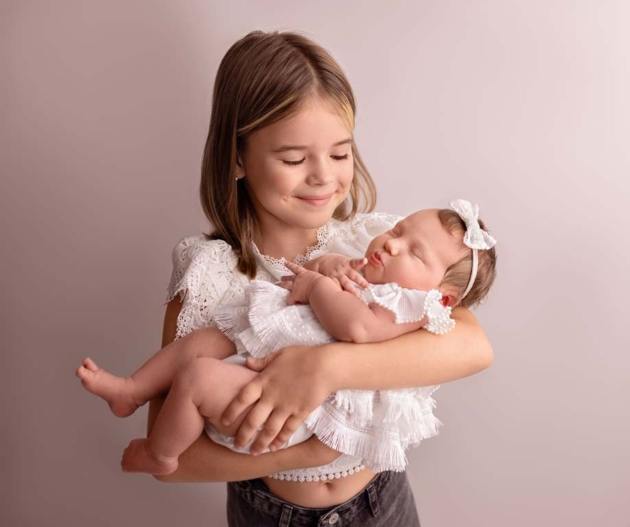 Украинская певица и звезда Playboy умилила фото новорожденной дочери Евлалии