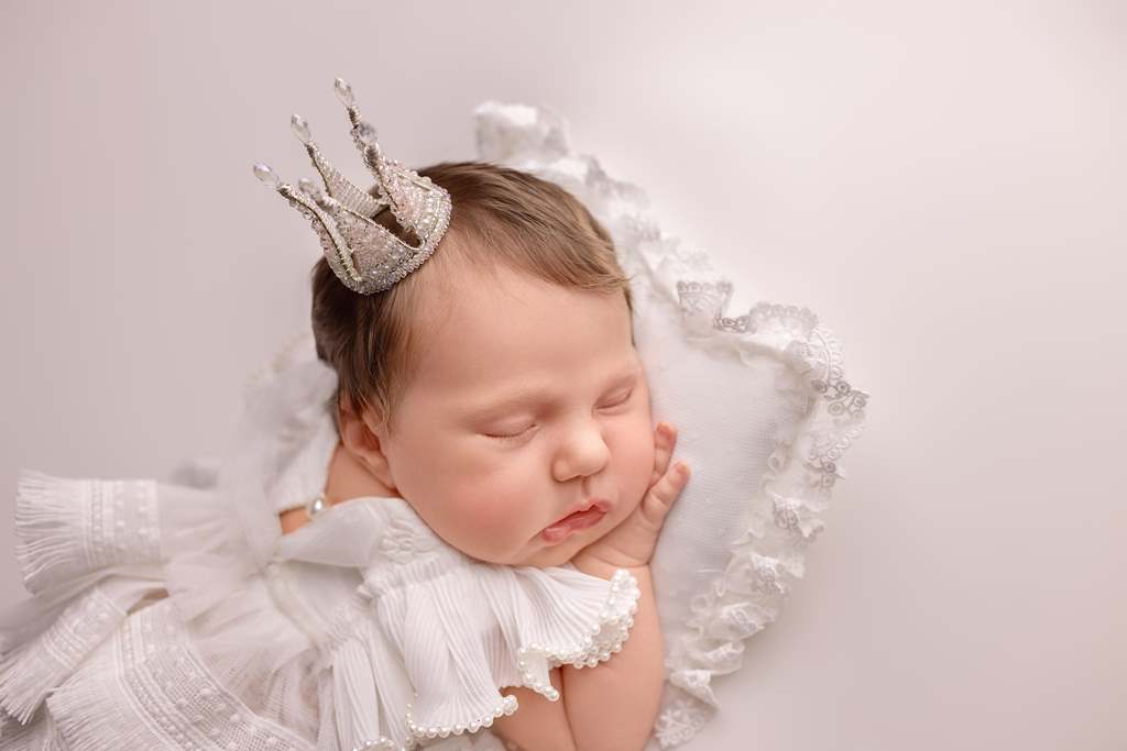 Украинская певица и звезда Playboy умилила фото новорожденной дочери Евлалии