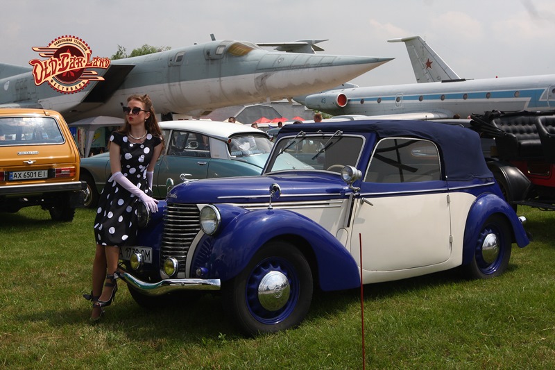 ЛАЗ наших олимпийцев и кабриолет "Таврия": на OldCarLand покажут первые украинские авто