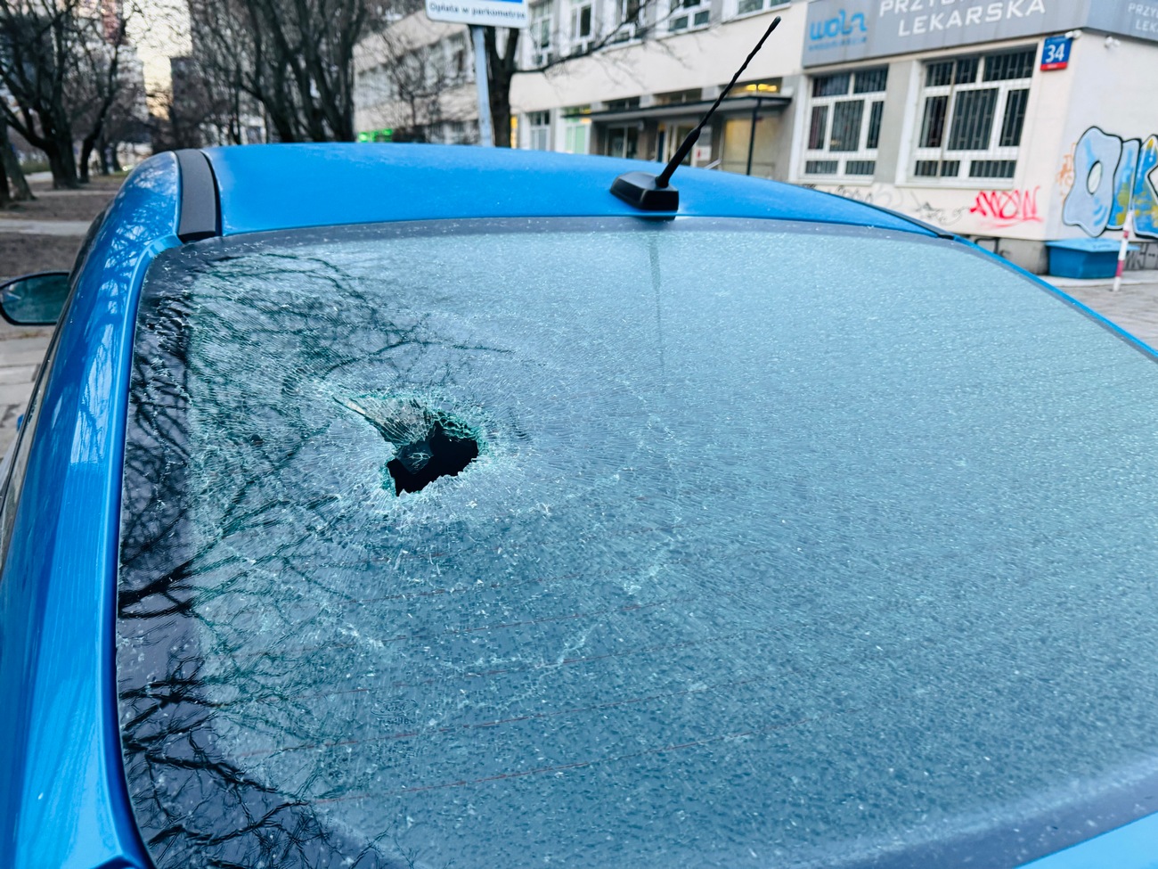 На українського співака напали у Варшаві: деталі та фото