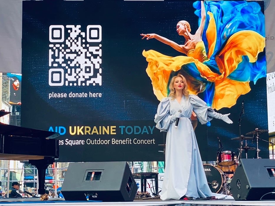 "Велика віра в нашу перемогу": Аріна Домскі - про "Молитву за Україну", доньку і родичів з Росії