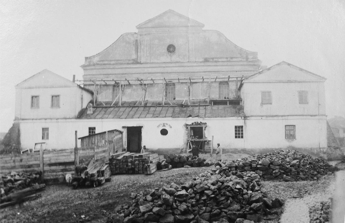 Под Винницей нашли уникальные еврейские фрески, которые хотели уничтожить при СССР