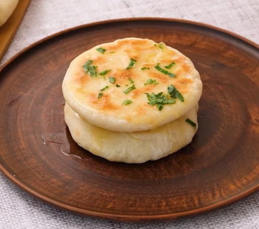 Як приготувати пухкі булочки на сковороді: найкращий рецепт за 5 хвилин без духовки