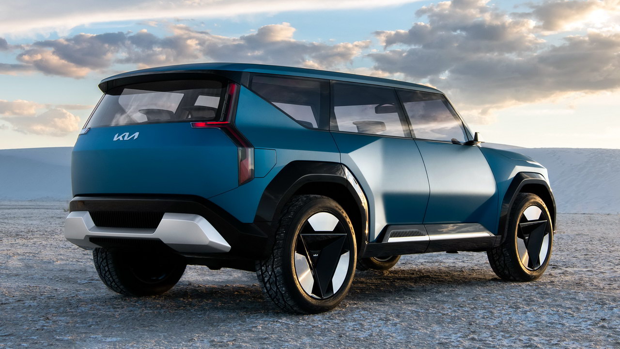 Зарядка за 20 хв та сонячна батарея на капоті: показано провісника флагманського електрокросовера Kia