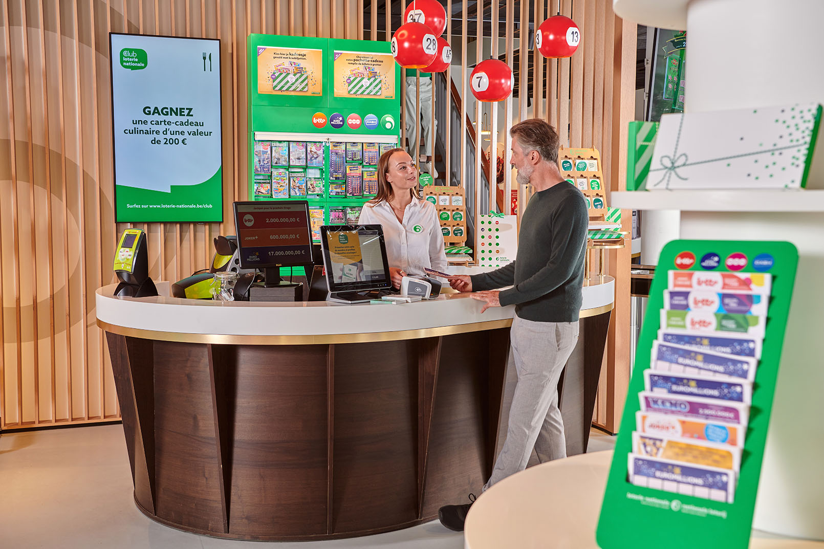 Беженец из Украины выиграл 500 тысяч евро в лотерею. Стало известно, что он сделает с деньгами