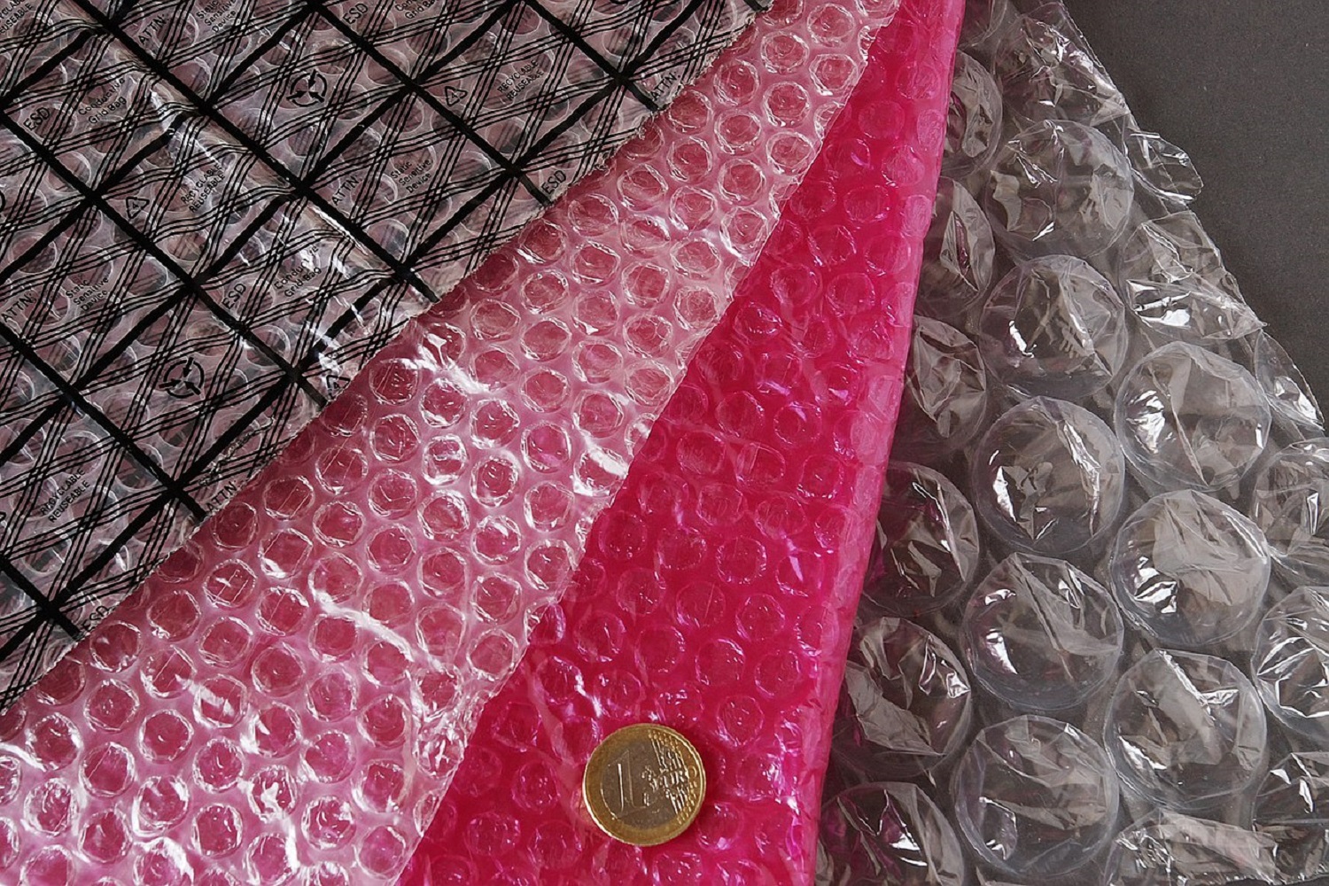 Пухирчаста плівка - не тільки для пакування: 7 несподіваних способів використання її в побуті