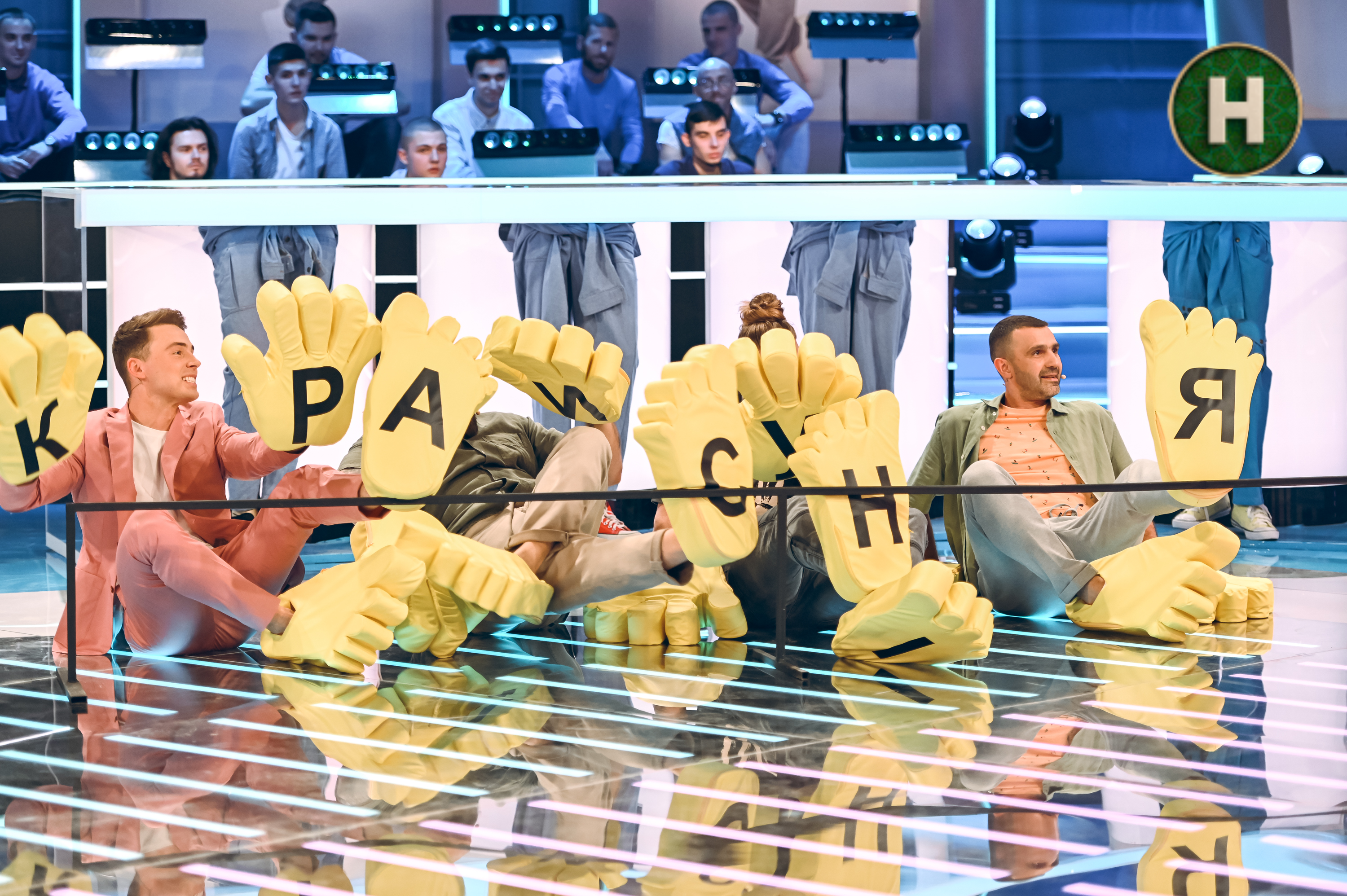 &quot;Скільки чоловіків саме під час війни захотіли завести дитину?&quot; Цікава статистика із шоу &quot;Хто зверху?&quot;