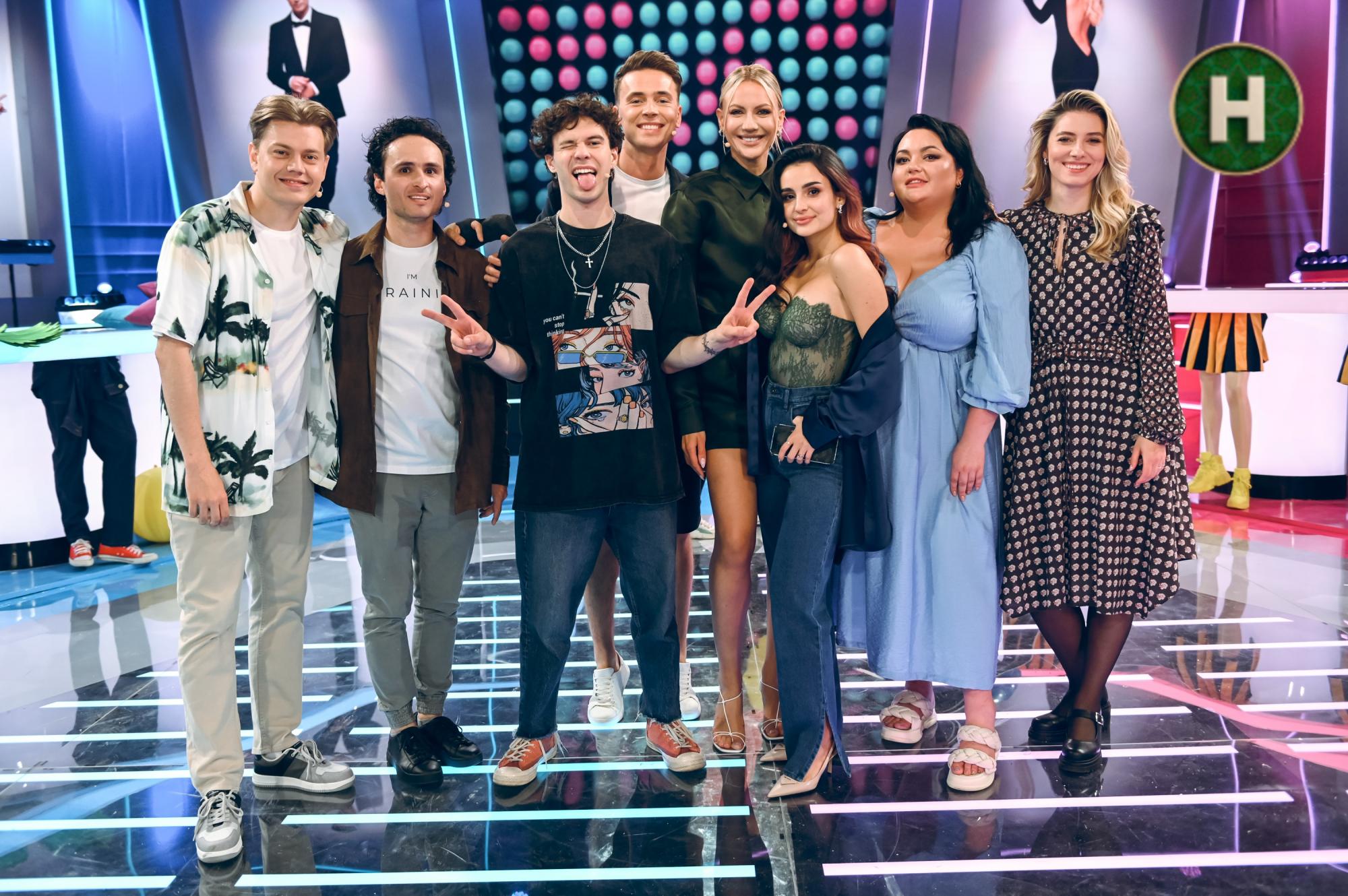 &quot;Скільки чоловіків закохувались у свою викладачку?&quot; Цікаві статистичні факти із шоу &quot;Хто зверху?&quot;