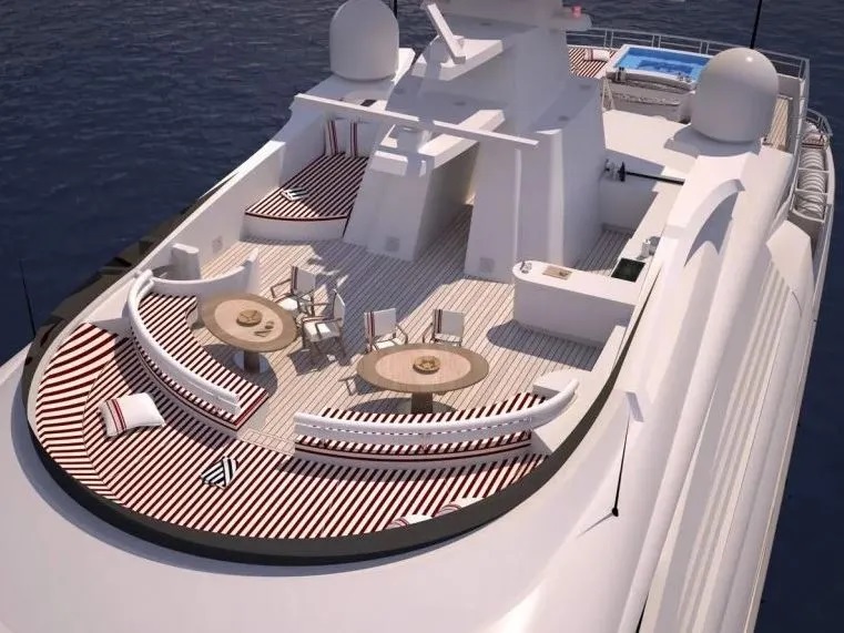 Шесть палуб, бассейн и кинотеатр: как выглядит яхта российского олигарха, которую у него забрали (фото)