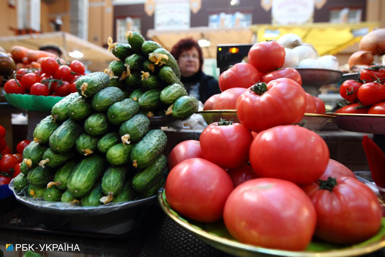 Ціни кусаються. Що впливає на вартість імпортних овочів та фруктів