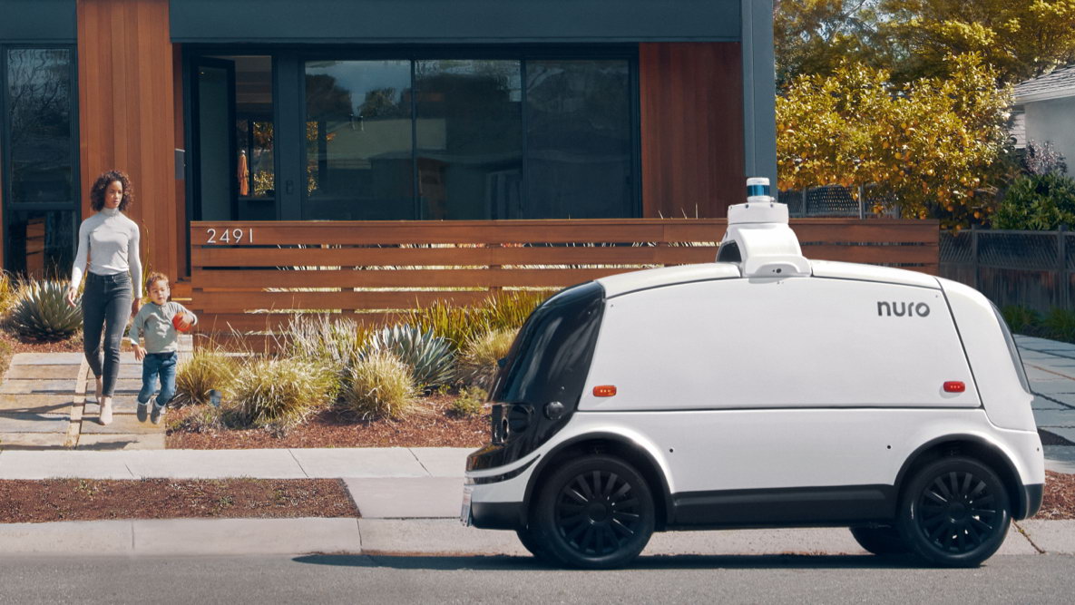 Представлений електричний безпілотник з подушкою безпеки для захисту пішоходів