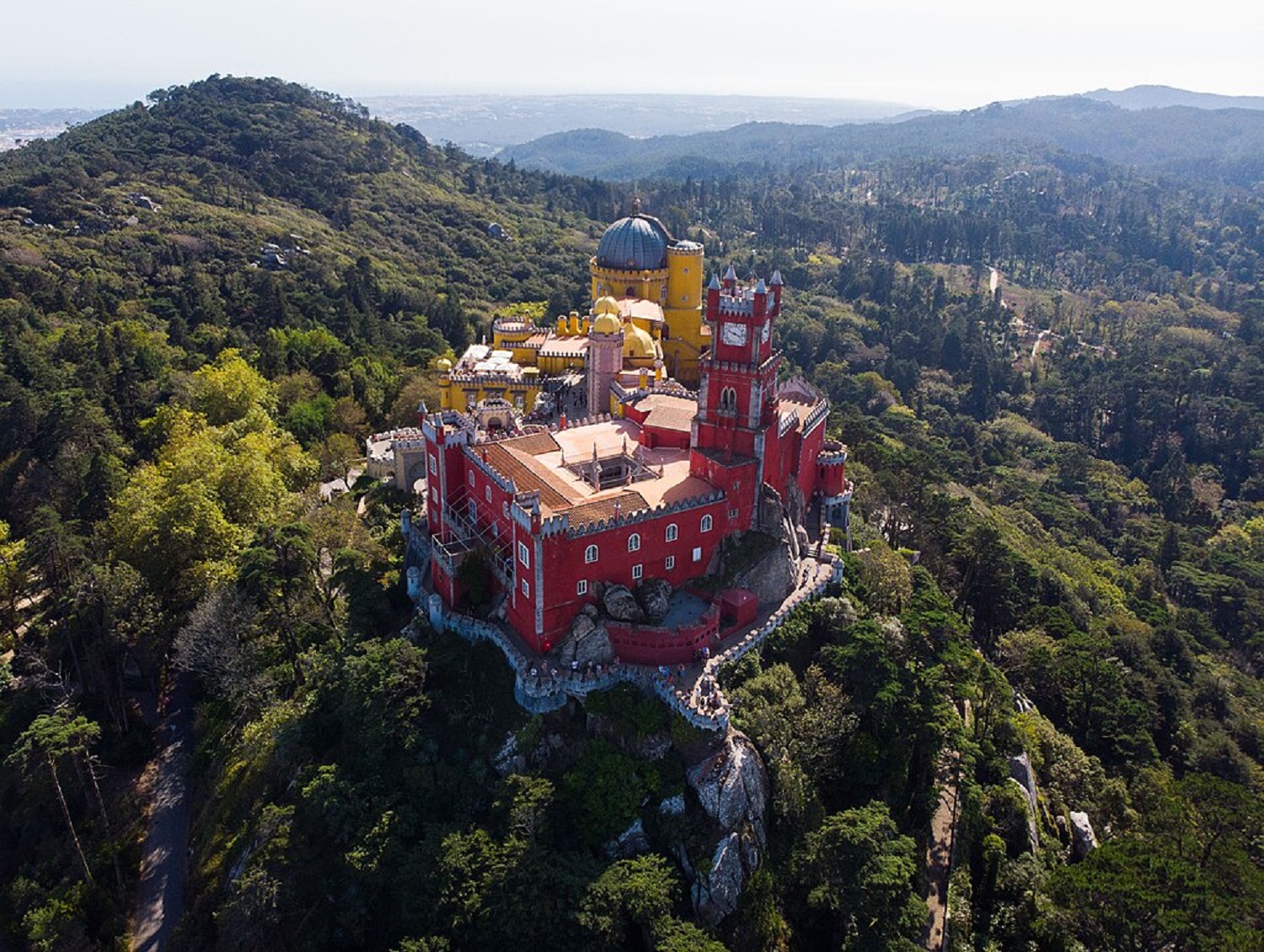 6 самых красивых дворцов Европы, настоящих жемчужин архитектуры и сокровищниц истории