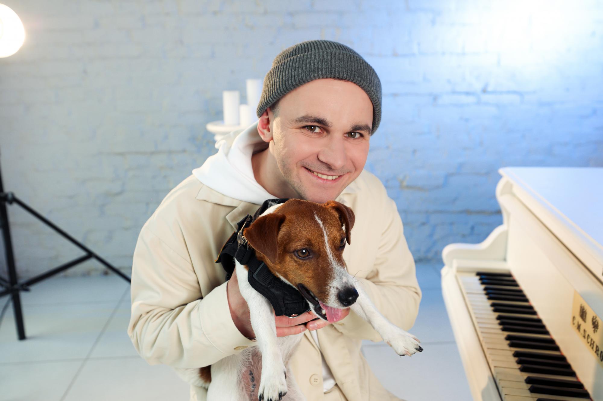 Іван Марунич: Артисти повинні завжди бути готові змінити музичні інструменти на військові