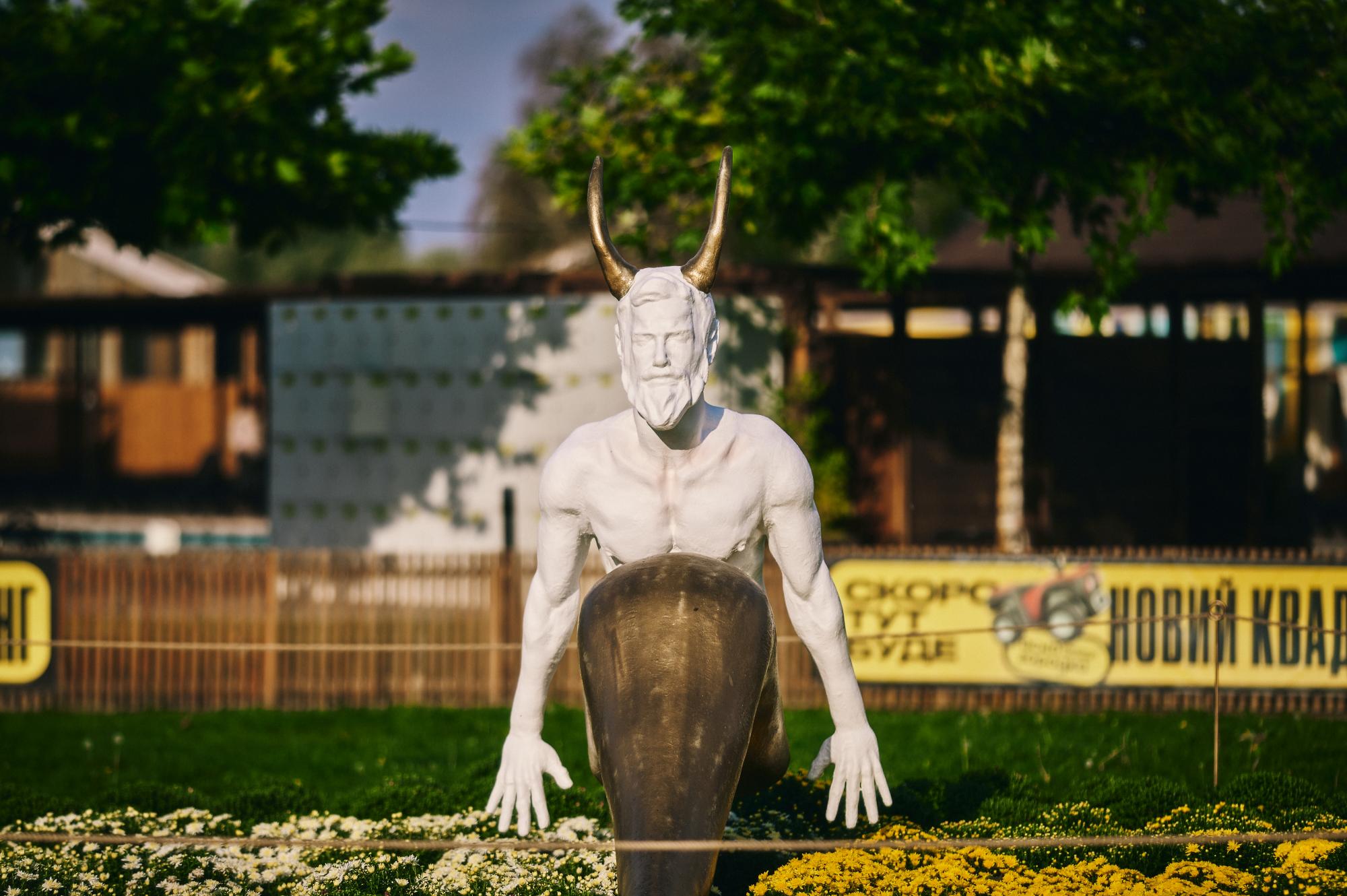 Под Киевом открылась фантастическая выставка цветов: как туда попасть с семьей