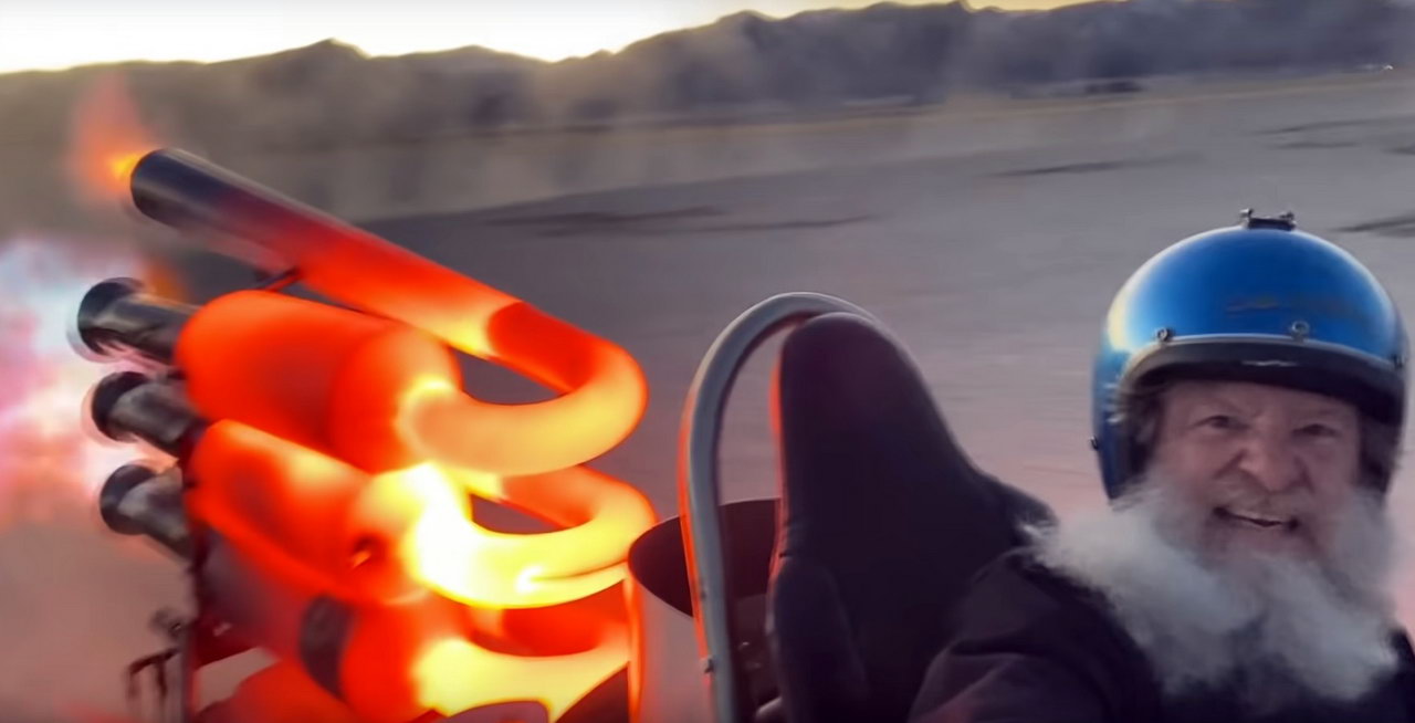 Весело и страшно: как едет карт на ракетной тяге