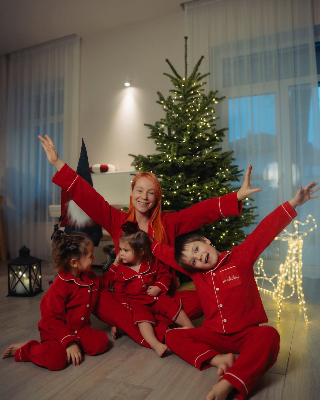 Як Решетніки, Дантес та інші українські зірки прикрасили свої ялинки до Різдва та Нового року