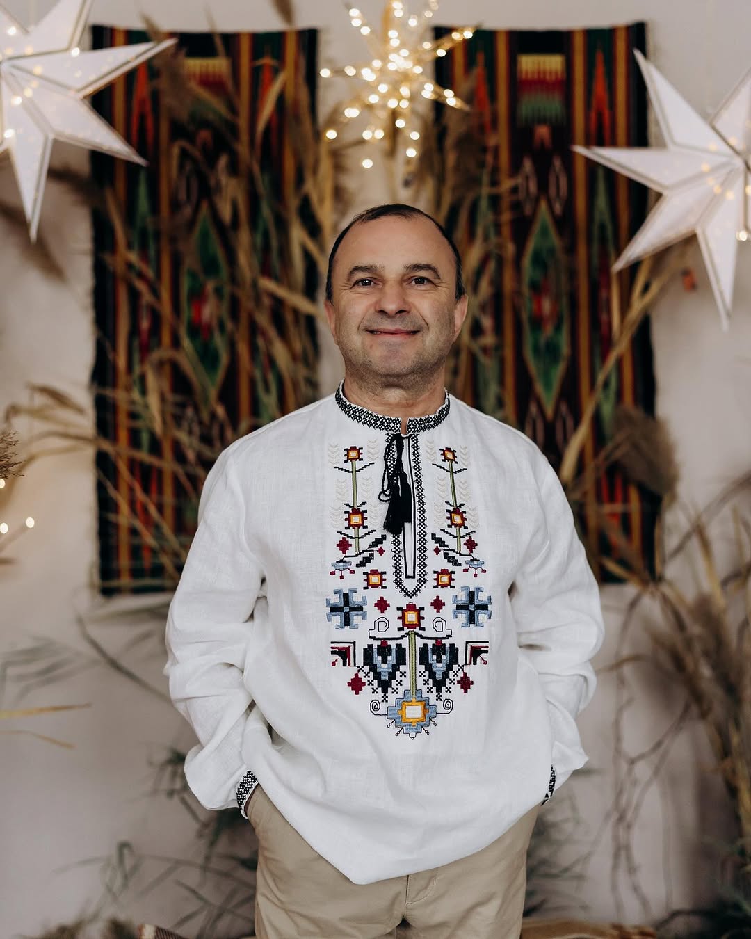 &quot;Миру нам усім&quot;. Осадча, Сумська та інші зірки зворушливо привітали українців із Різдвом